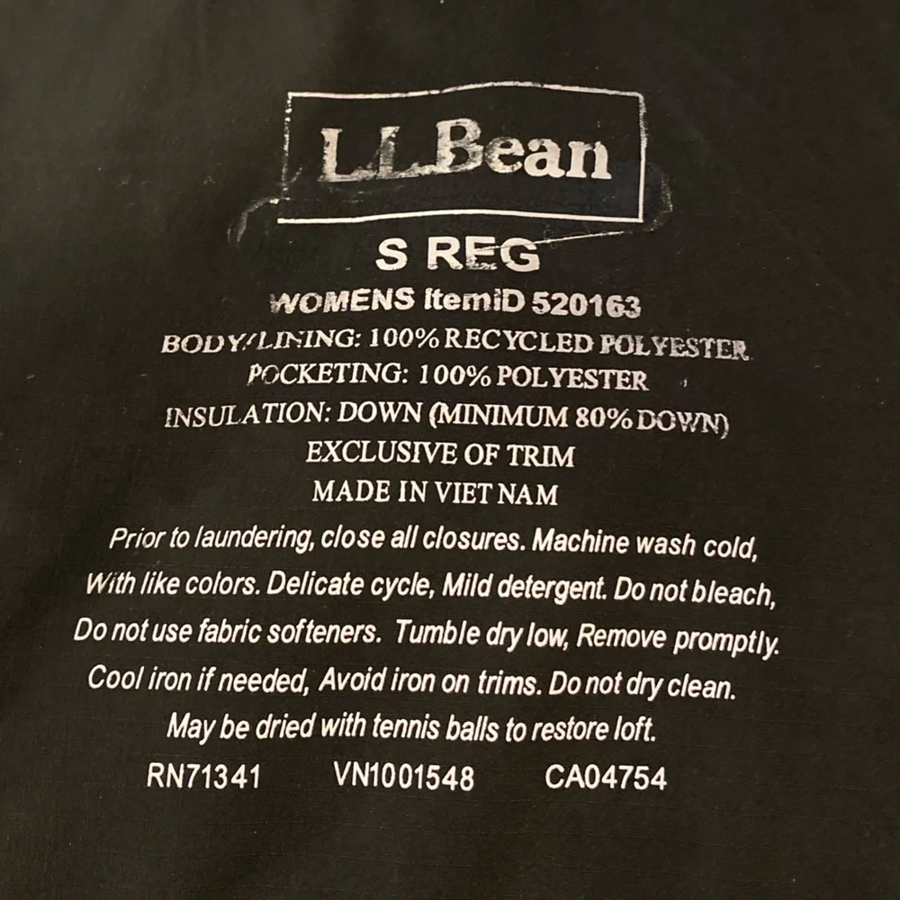 L.L. Bean Kids Black Down Jacket hooded size S - Picture 3 of 17